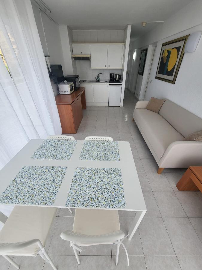 Cozy Apartment Near The Beach Playa de las Américas Eksteriør billede
